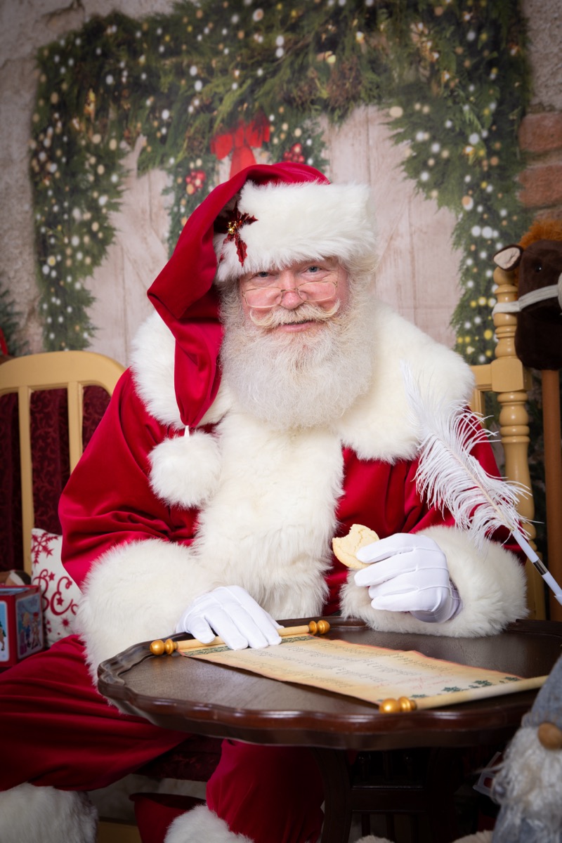 Santa-with-Cookie-and-scroll-2022-54732